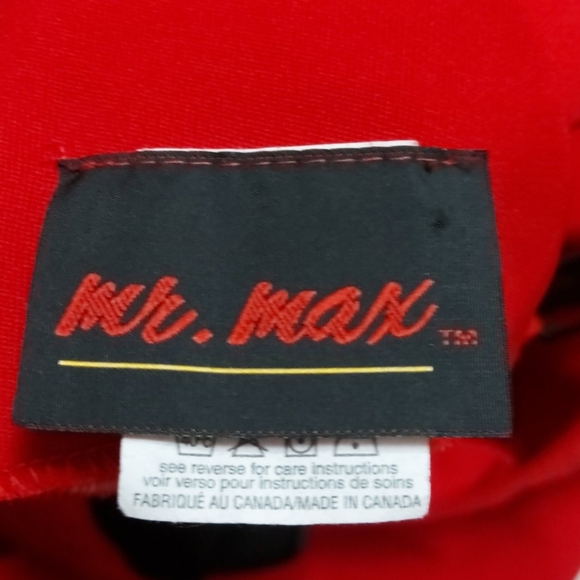 Red blouse - Picture 3 of 4